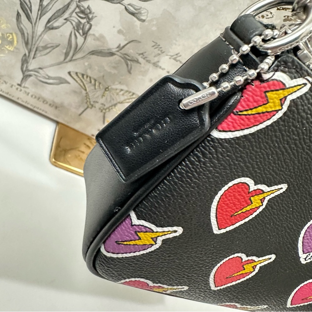 New Coach CW452 Nolita 19 With Heart Bolt Print Black Multi - Picture 7 of 12